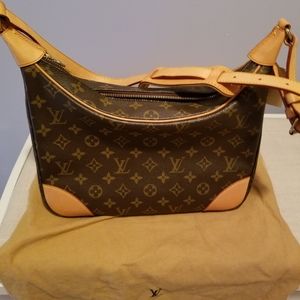Vintage Louis Vitton shoulder bag